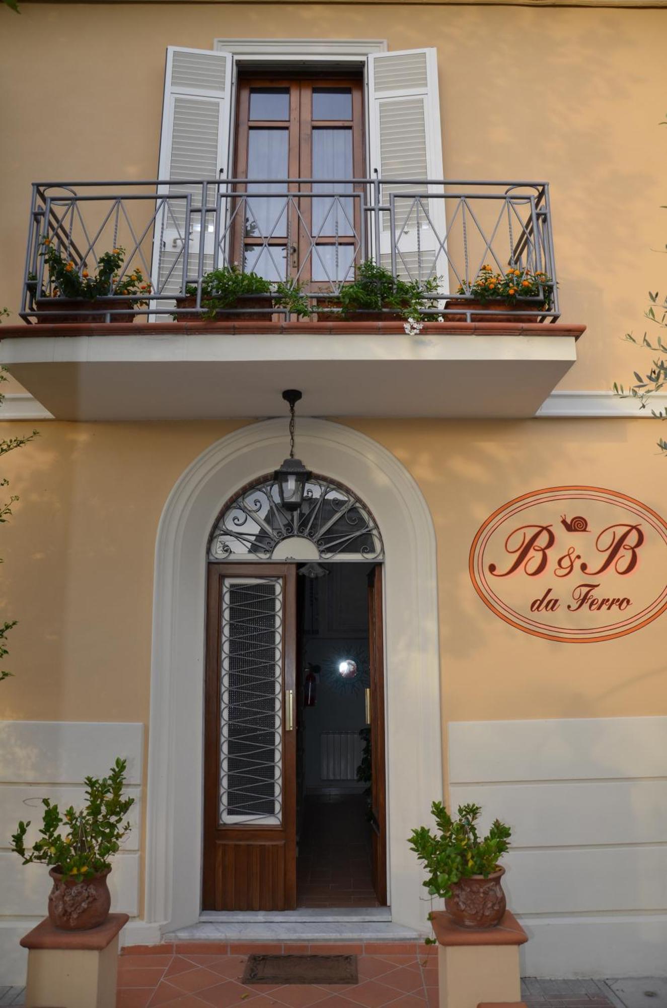 B & B Da Ferro Massarosa Exterior photo